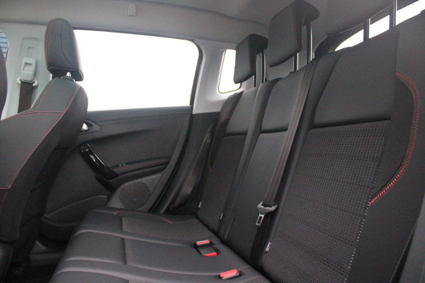 Peugeot 2008 1.2 130PK AUTOMAAT GT-LINE | AFNEEMBARE TREKHAAK | PANORAMA DAK | STOEL VERWARMING | LICHTMETALEN VELGEN 17" | ALL SEASON BANDEN | CLIMATE CONTROL | CRUISE CONTROL | NAVIGATIE | APPLE CARPLAY/ANDROID AUTO | ACHTERUITRIJ CAMERA | EERSTE EIGENAAR! |