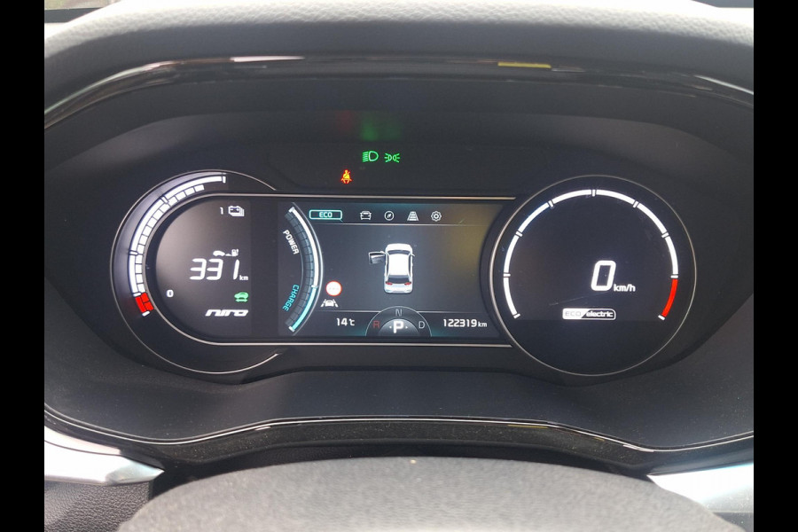 Kia e-Niro ExecutiveLine 64 kWh | SOH: nnb |  Leder | Climate | Stoel&Stuur Verwarming | Memory Seat | Navi | Adaptive CC |