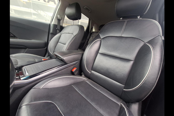 Kia e-Niro ExecutiveLine 64 kWh | SOH: nnb |  Leder | Climate | Stoel&Stuur Verwarming | Memory Seat | Navi | Adaptive CC |