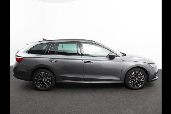 Škoda Octavia Combi 1.4 TSI iV PHEV Business Edition Plus | DEMO ! |  Navigatie | Apple Carplay/Android Auto | Climate Control | Cruise Control | Parkeer sensoren | Camera | Full LED | 17" LM Velgen