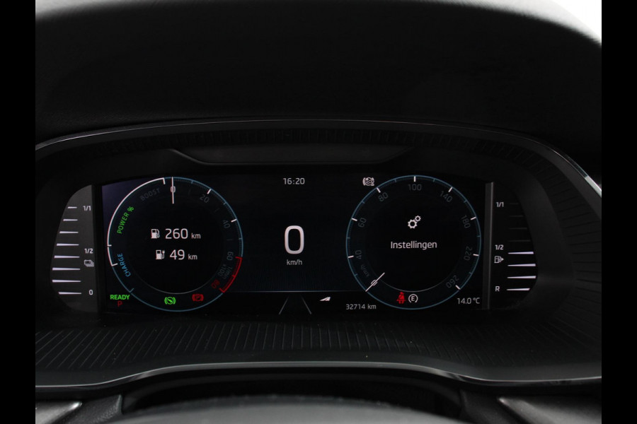 Škoda Octavia Combi 1.4 TSI iV PHEV Business Edition Plus | DEMO ! |  Navigatie | Apple Carplay/Android Auto | Climate Control | Cruise Control | Parkeer sensoren | Camera | Full LED | 17" LM Velgen