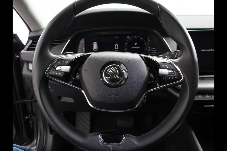 Škoda Octavia Combi 1.4 TSI iV PHEV Business Edition Plus | DEMO ! |  Navigatie | Apple Carplay/Android Auto | Climate Control | Cruise Control | Parkeer sensoren | Camera | Full LED | 17" LM Velgen