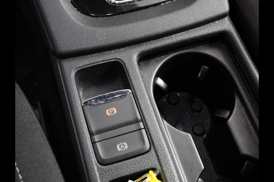 Škoda Octavia Combi 1.4 TSI iV PHEV Business Edition Plus | DEMO ! |  Navigatie | Apple Carplay/Android Auto | Climate Control | Cruise Control | Parkeer sensoren | Camera | Full LED | 17" LM Velgen