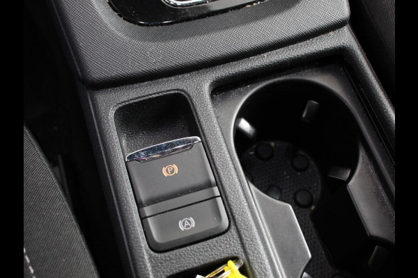 Škoda Octavia Combi 1.4 TSI iV PHEV Business Edition Plus | DEMO ! |  Navigatie | Apple Carplay/Android Auto | Climate Control | Cruise Control | Parkeer sensoren | Camera | Full LED | 17" LM Velgen