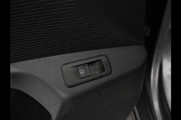 Škoda Octavia Combi 1.4 TSI iV PHEV Business Edition Plus | DEMO ! |  Navigatie | Apple Carplay/Android Auto | Climate Control | Cruise Control | Parkeer sensoren | Camera | Full LED | 17" LM Velgen