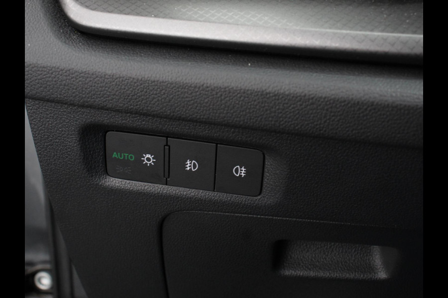 Škoda Octavia Combi 1.4 TSI iV PHEV Business Edition Plus | DEMO ! |  Navigatie | Apple Carplay/Android Auto | Climate Control | Cruise Control | Parkeer sensoren | Camera | Full LED | 17" LM Velgen