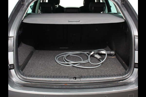 Škoda Octavia Combi 1.4 TSI iV PHEV Business Edition Plus | DEMO ! |  Navigatie | Apple Carplay/Android Auto | Climate Control | Cruise Control | Parkeer sensoren | Camera | Full LED | 17" LM Velgen