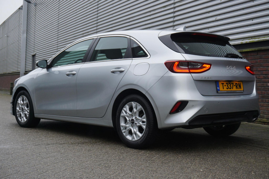Kia Ceed 1.0 T-GDi 120PK DynamicLine/NL-Auto/All-Seasonband /1e Eigenaar.