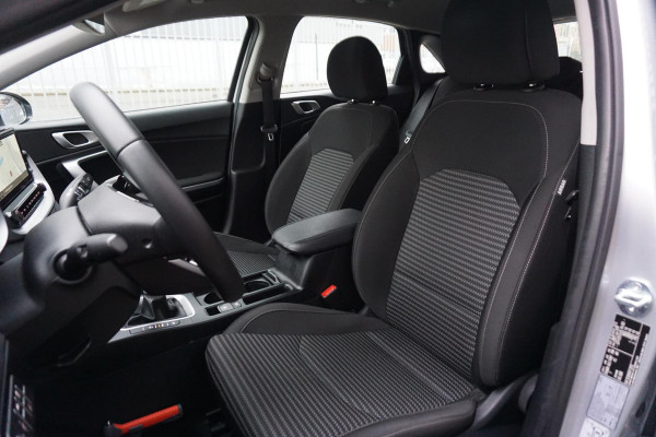 Kia Ceed 1.0 T-GDi 120PK DynamicLine/NL-Auto/All-Seasonband /1e Eigenaar.