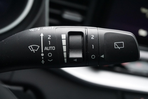 Kia Ceed 1.0 T-GDi 120PK DynamicLine/NL-Auto/All-Seasonband /1e Eigenaar.