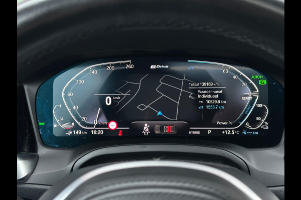 BMW 3 Serie Touring 320e Business Edition Plus | M sport | Pano | HUD | Leder