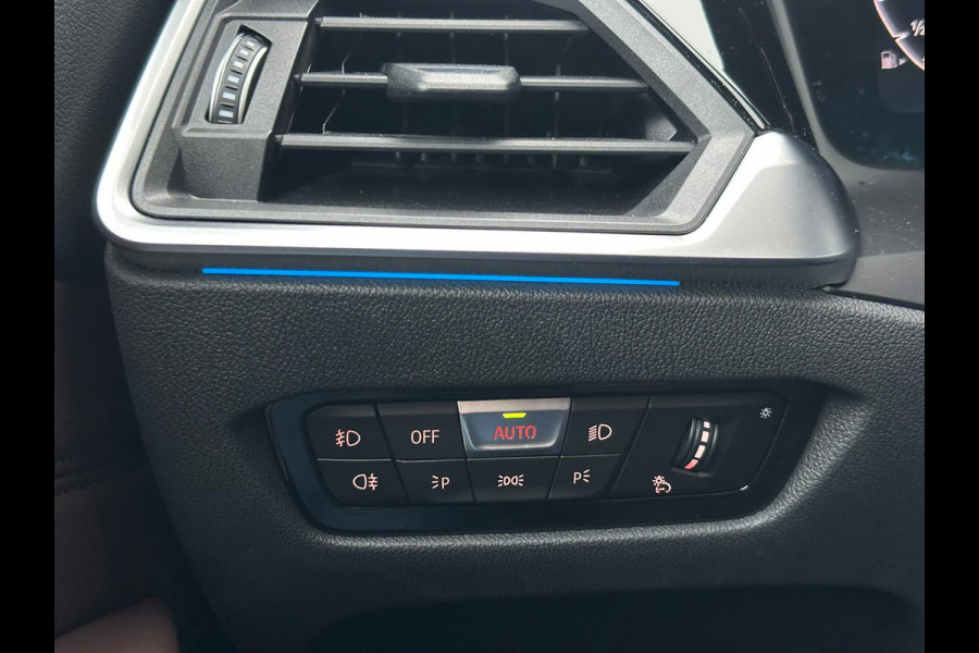 BMW 3 Serie Touring 320e Business Edition Plus | M sport | Pano | HUD | Leder