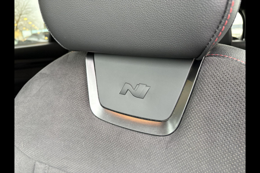 Hyundai Tucson 1.6 T-GDI PHEV N Line 4WD | Trekhaak | Stoelverwarming | Achteruitrijcamera | Adaptive cruise control | 2 bandensets | Dealer onderhouden