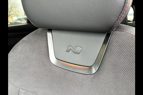 Hyundai Tucson 1.6 T-GDI PHEV N Line 4WD | Trekhaak | Stoelverwarming | Achteruitrijcamera | Adaptive cruise control | 2 bandensets | Dealer onderhouden