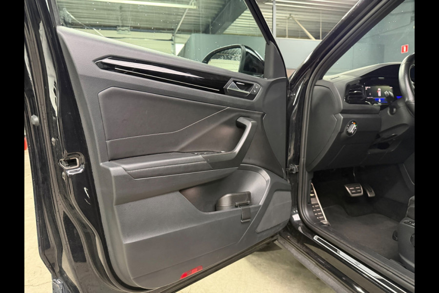 Volkswagen T-Roc 1.5 TSI R-Line Business+ ACC/Sfeer/Massage