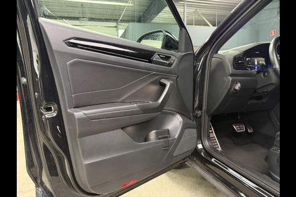 Volkswagen T-Roc 1.5 TSI R-Line Business+ ACC/Sfeer/Massage