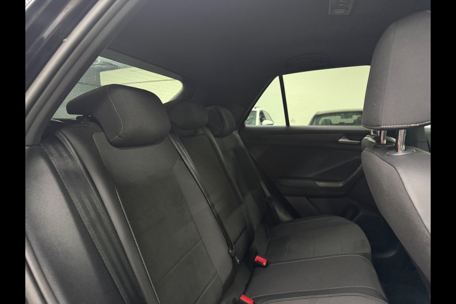 Volkswagen T-Roc 1.5 TSI R-Line Business+ ACC/Sfeer/Massage