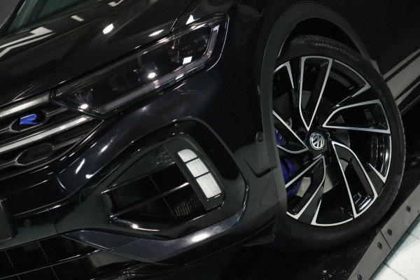 Volkswagen T-Roc 2.0 TSI 4Motion R 300PK / PANODAK / AKRA / VIRTUAL / ACC / KEYLESS / CAMERA / CARPLAY