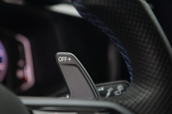 Volkswagen T-Roc 2.0 TSI 4Motion R 300PK / PANODAK / AKRA / VIRTUAL / ACC / KEYLESS / CAMERA / CARPLAY