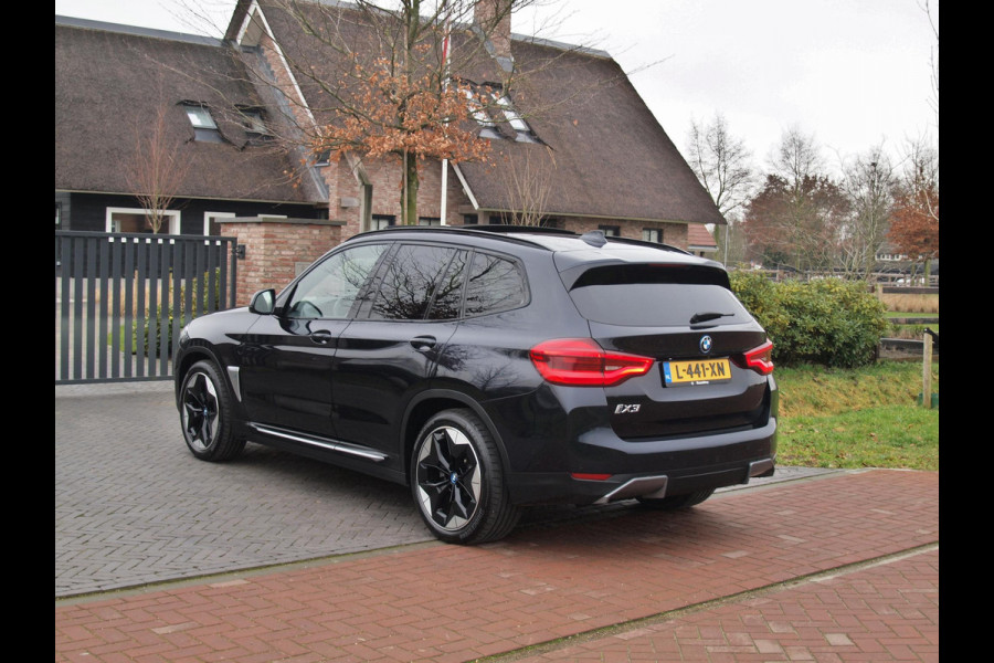 BMW iX3 High Executive 80 kWh | Panoramadak | 360 Camera | Harman Kardon | Head-Up Display | Apple Carplay |