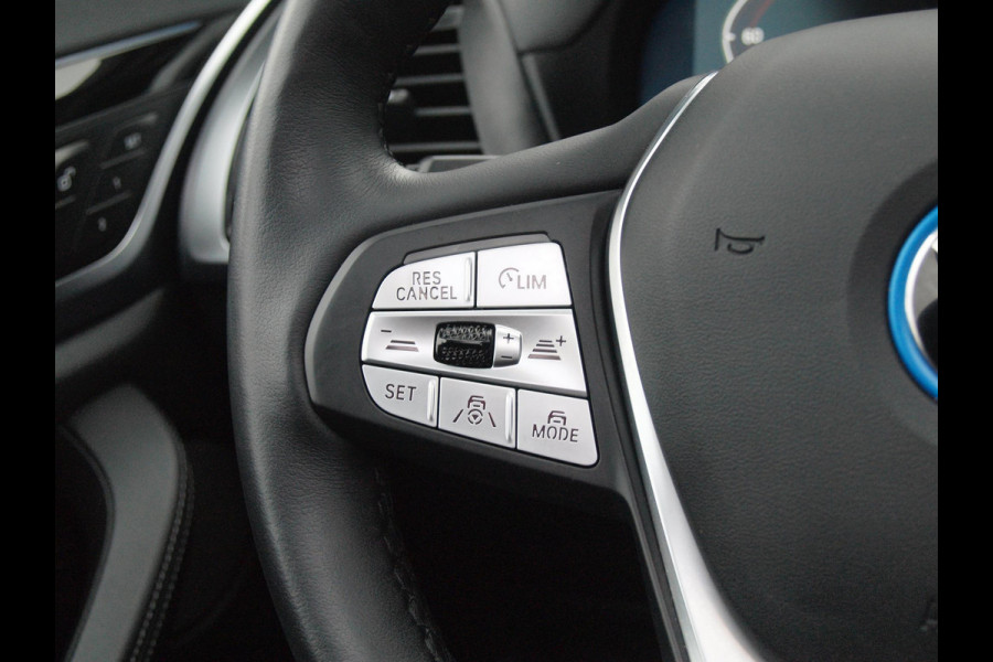 BMW iX3 High Executive 80 kWh | Panoramadak | 360 Camera | Harman Kardon | Head-Up Display | Apple Carplay |