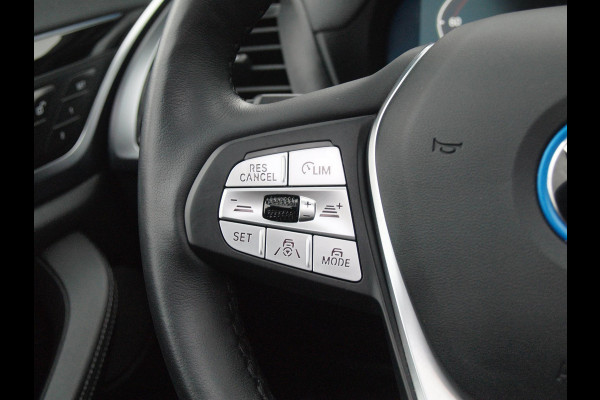 BMW iX3 High Executive 80 kWh | Panoramadak | 360 Camera | Harman Kardon | Head-Up Display | Apple Carplay |