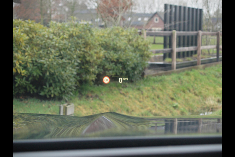 BMW iX3 High Executive 80 kWh | Panoramadak | 360 Camera | Harman Kardon | Head-Up Display | Apple Carplay |