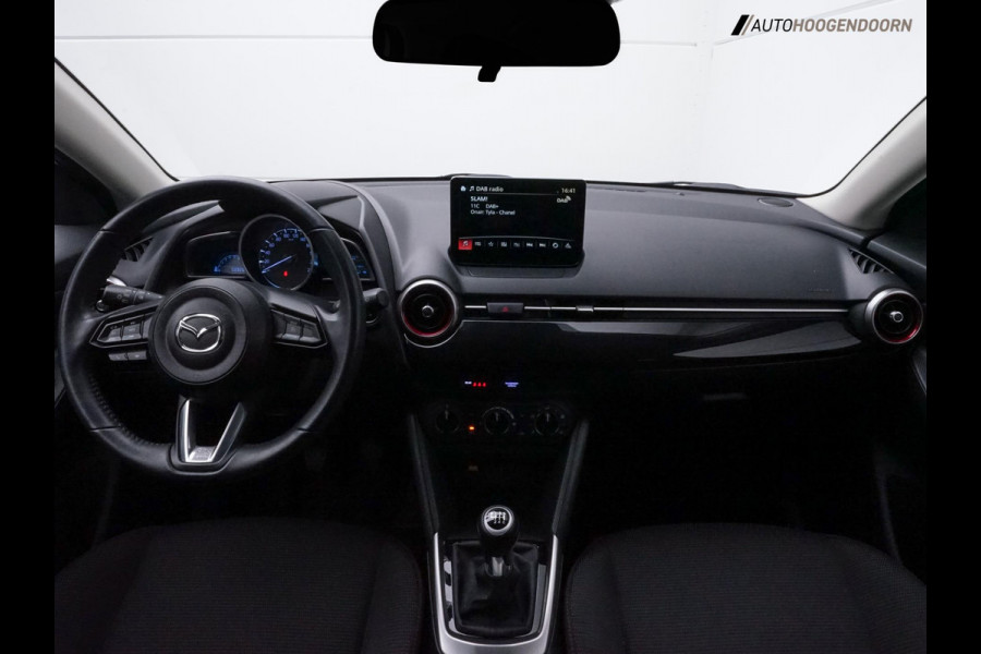 Mazda 2 1.5 Skyactiv-G Sportive (APPLE CARPLAY,PARELMOER,SPORTSTOELEN,CRUISE,LANE-ASSIST,CAMERA,LM-VELGEN,NIEUWE APK,TOPCONDITIE)