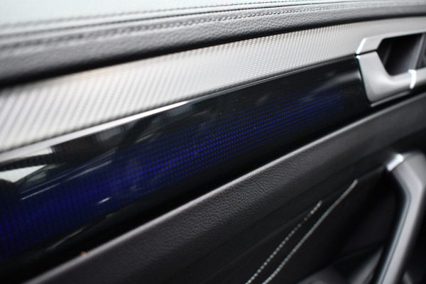 Volkswagen Arteon Shooting Brake 1.4 TSI eHybrid R-Line Pano R-zetels Trekh DCC ACC