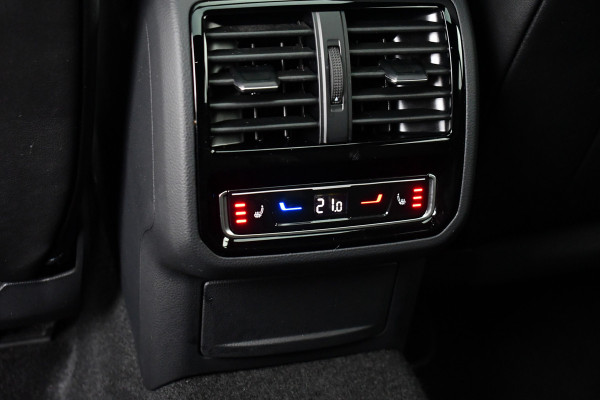 Volkswagen Arteon Shooting Brake 1.4 TSI eHybrid R-Line Pano R-zetels Trekh DCC ACC