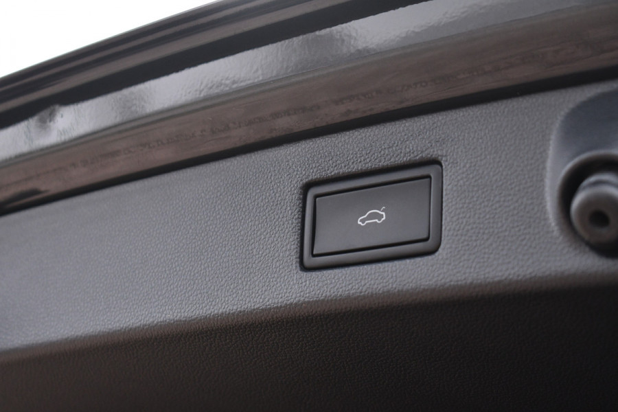 Volkswagen Arteon Shooting Brake 1.4 TSI eHybrid R-Line Pano R-zetels Trekh DCC ACC