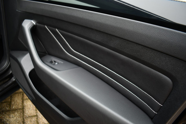 Volkswagen Arteon Shooting Brake 1.4 TSI eHybrid R-Line Pano R-zetels Trekh DCC ACC