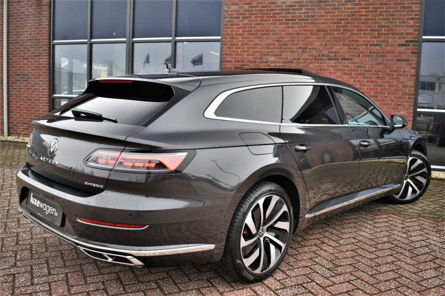 Volkswagen Arteon Shooting Brake 1.4 TSI eHybrid R-Line Pano R-zetels Trekh DCC ACC
