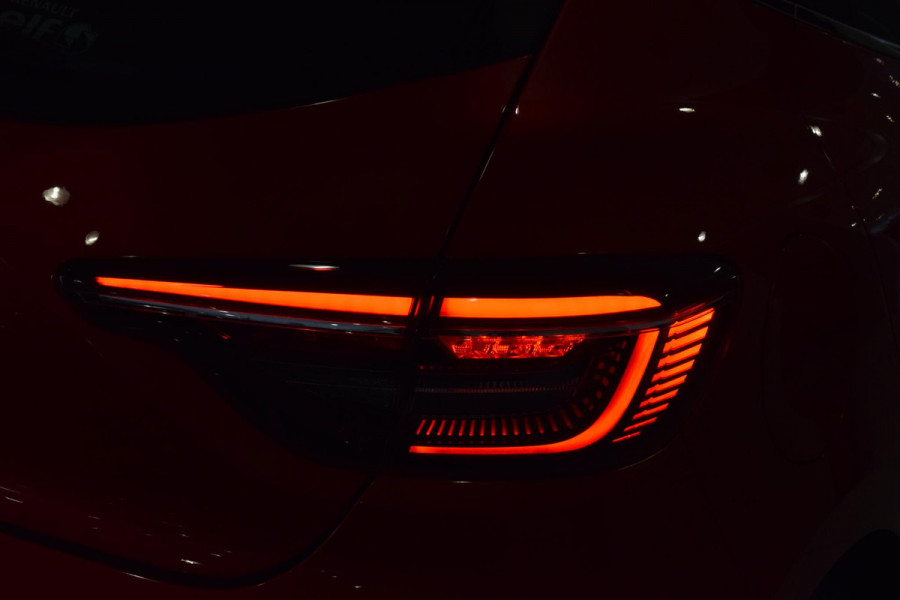 Renault Clio 1.0 TCe Intens|Camera|Carplay|Dealero.h.|