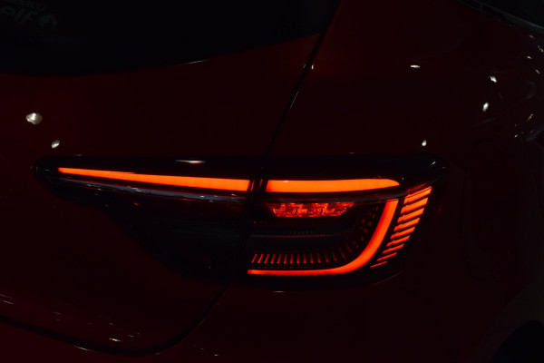 Renault Clio 1.0 TCe Intens|Camera|Carplay|Dealero.h.|