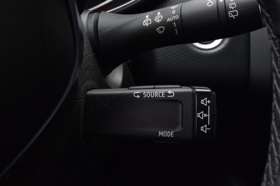 Renault Clio 1.0 TCe Intens|Camera|Carplay|Dealero.h.|