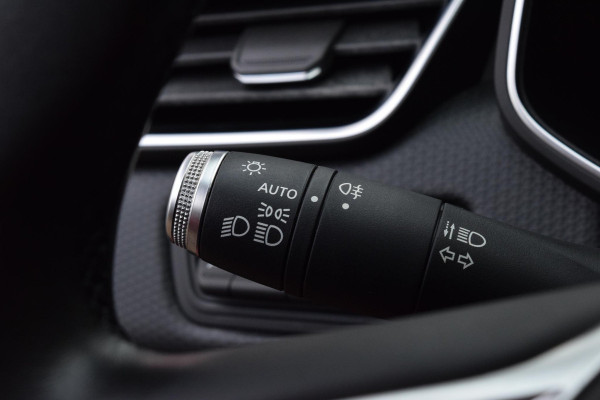 Renault Clio 1.0 TCe Intens|Camera|Carplay|Dealero.h.|