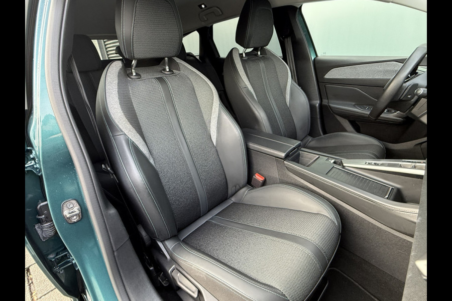 Peugeot 308 SW BWJ 11-2023 | 1.6 HYbrid 180 Allure Pack Bus. | TREKHAAK | LEDER/STOF | CAMERA | CARPLAY | NAVI | STOELVERW | CLIMA