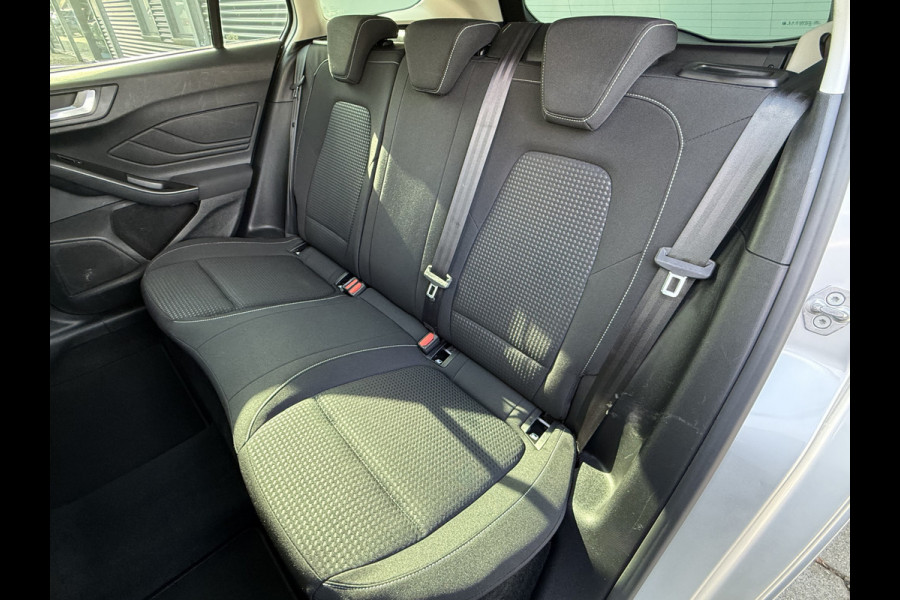 Ford FOCUS Wagon BWJ 2022 | 1.0T 126PK Hybrid Titanium | TREKHAAK | FULL LED | CLIMA | NAVI | PDC | CARPLAY | CRUISE | SPORTSTOELEN.