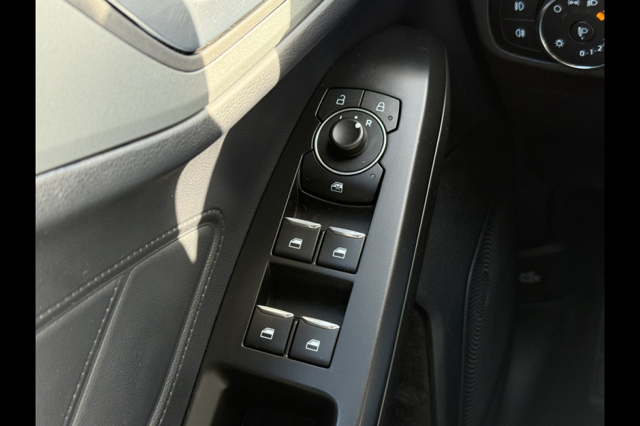 Ford FOCUS Wagon BWJ 2022 | 1.0T 126PK Hybrid Titanium | TREKHAAK | FULL LED | CLIMA | NAVI | PDC | CARPLAY | CRUISE | SPORTSTOELEN.