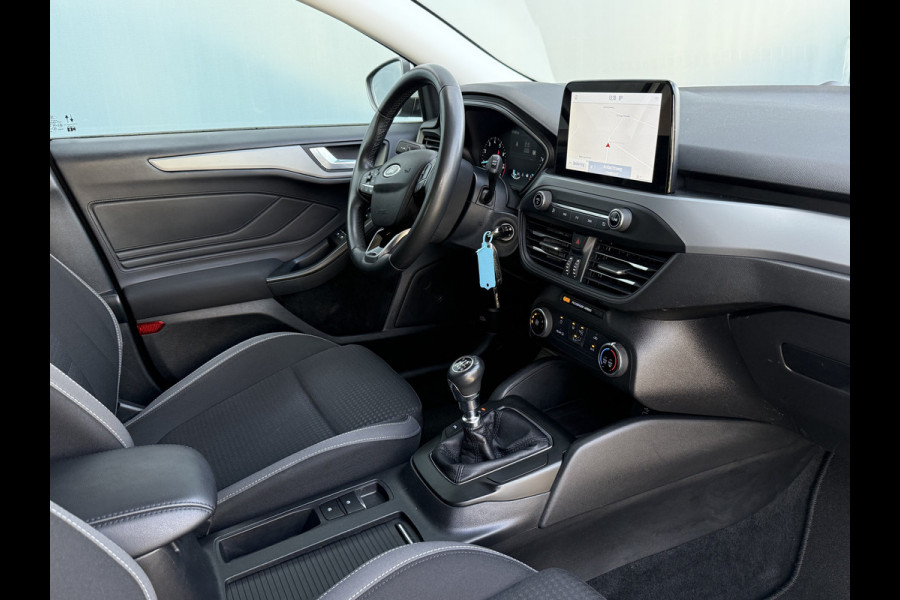 Ford FOCUS Wagon BWJ 2022 | 1.0T 126PK Hybrid Titanium | TREKHAAK | FULL LED | CLIMA | NAVI | PDC | CARPLAY | CRUISE | SPORTSTOELEN.