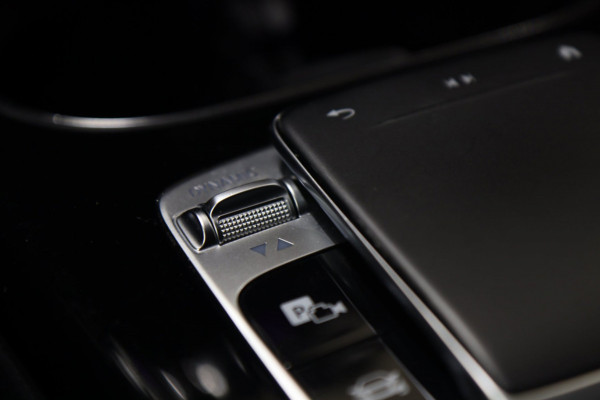 Mercedes-Benz A-Klasse 250 AMG EDITION PANO/BURM/STOELVER/360CAM/VOL