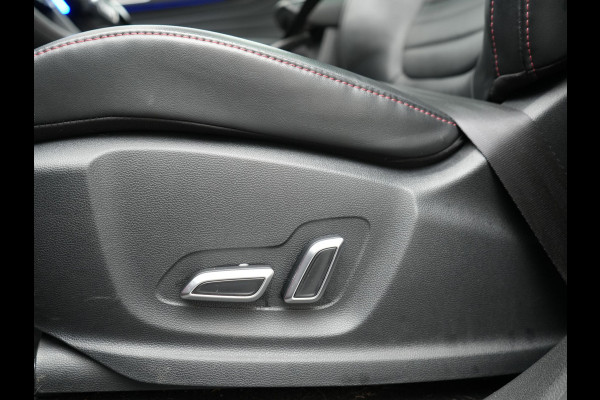 MG EHS 1.5 TGDI Luxury Plug In Hybrid 258pk PHEV | Panodak | Adaptive Cruise | 360 Camera | Lederen Sportstoelen Verwarmd | Sfeerverlichting | Keyless | Apple Carplay | Blis | Navigatie | Virtual | DAB |