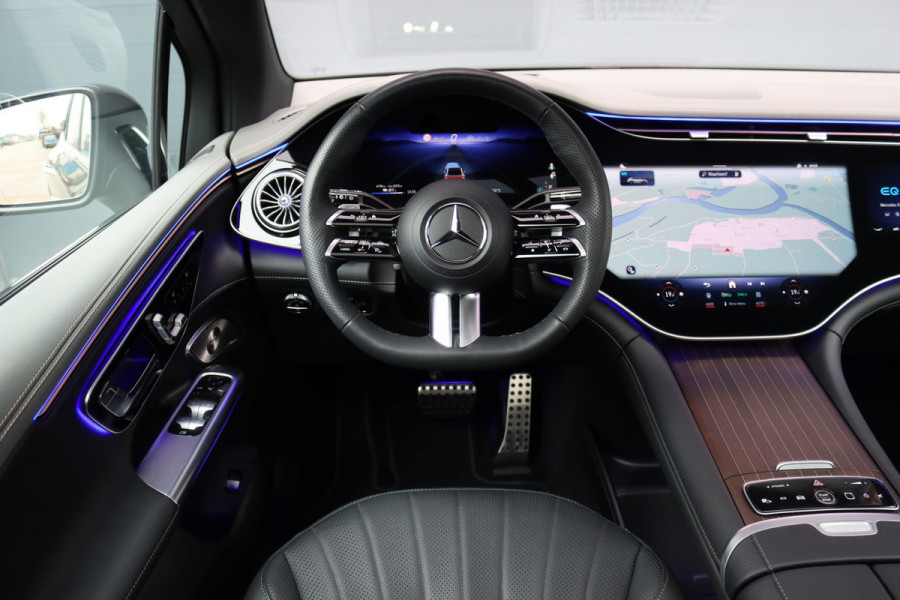 Mercedes-Benz EQE SUV 350+ AMG Line 96 kWh | Airmatic | Hyperscreen | Achterasbesturing | Distronic+ | Massage | Trekhaak | Burmester | HUD | Stoelventilatie | Verwarmd Stuurwiel | Digital Light | Leder | 22kW |