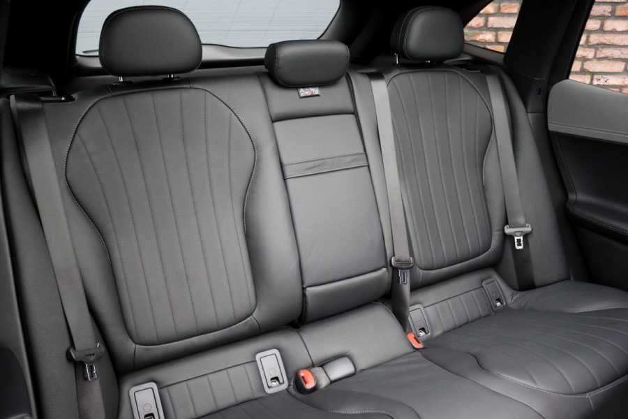 Mercedes-Benz EQE SUV 350+ AMG Line 96 kWh | Airmatic | Hyperscreen | Achterasbesturing | Distronic+ | Massage | Trekhaak | Burmester | HUD | Stoelventilatie | Verwarmd Stuurwiel | Digital Light | Leder | 22kW |