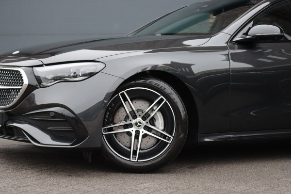 Mercedes-Benz E-Klasse 220 d AMG Line | Hyperscreen | Distronic | Memory | Surround Camera | Keyless Go | Verwarmd Stuurwiel | Digital Light | Nightpakket | Dodehoekassistent |