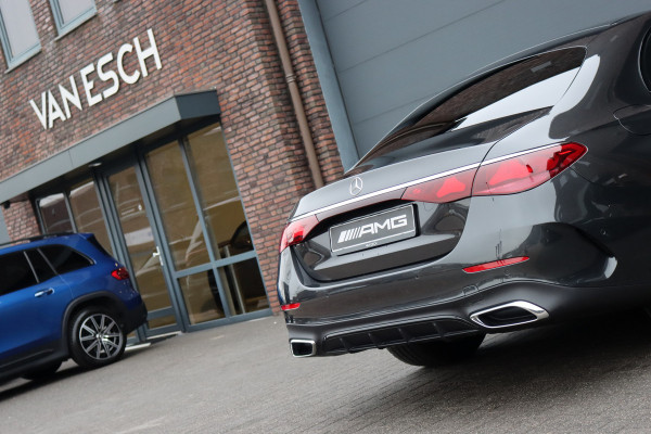 Mercedes-Benz E-Klasse 220 d AMG Line | Hyperscreen | Distronic | Memory | Surround Camera | Keyless Go | Verwarmd Stuurwiel | Digital Light | Nightpakket | Dodehoekassistent |