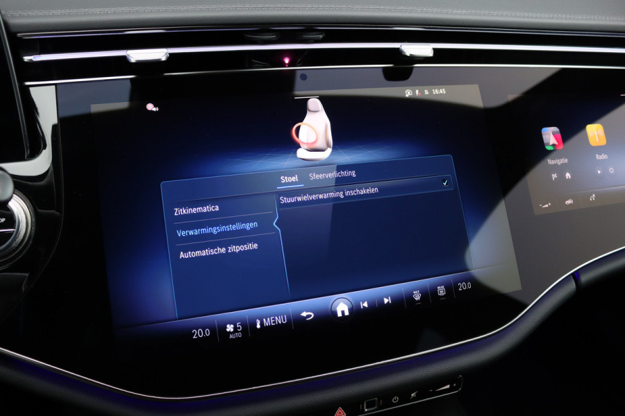 Mercedes-Benz E-Klasse 220 d AMG Line | Hyperscreen | Distronic | Memory | Surround Camera | Keyless Go | Verwarmd Stuurwiel | Digital Light | Nightpakket | Dodehoekassistent |