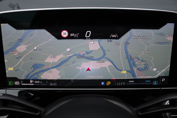 Mercedes-Benz E-Klasse 220 d AMG Line | Hyperscreen | Distronic | Memory | Surround Camera | Keyless Go | Verwarmd Stuurwiel | Digital Light | Nightpakket | Dodehoekassistent |