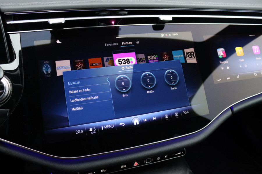 Mercedes-Benz E-Klasse 220 d AMG Line | Hyperscreen | Distronic | Memory | Surround Camera | Keyless Go | Verwarmd Stuurwiel | Digital Light | Nightpakket | Dodehoekassistent |